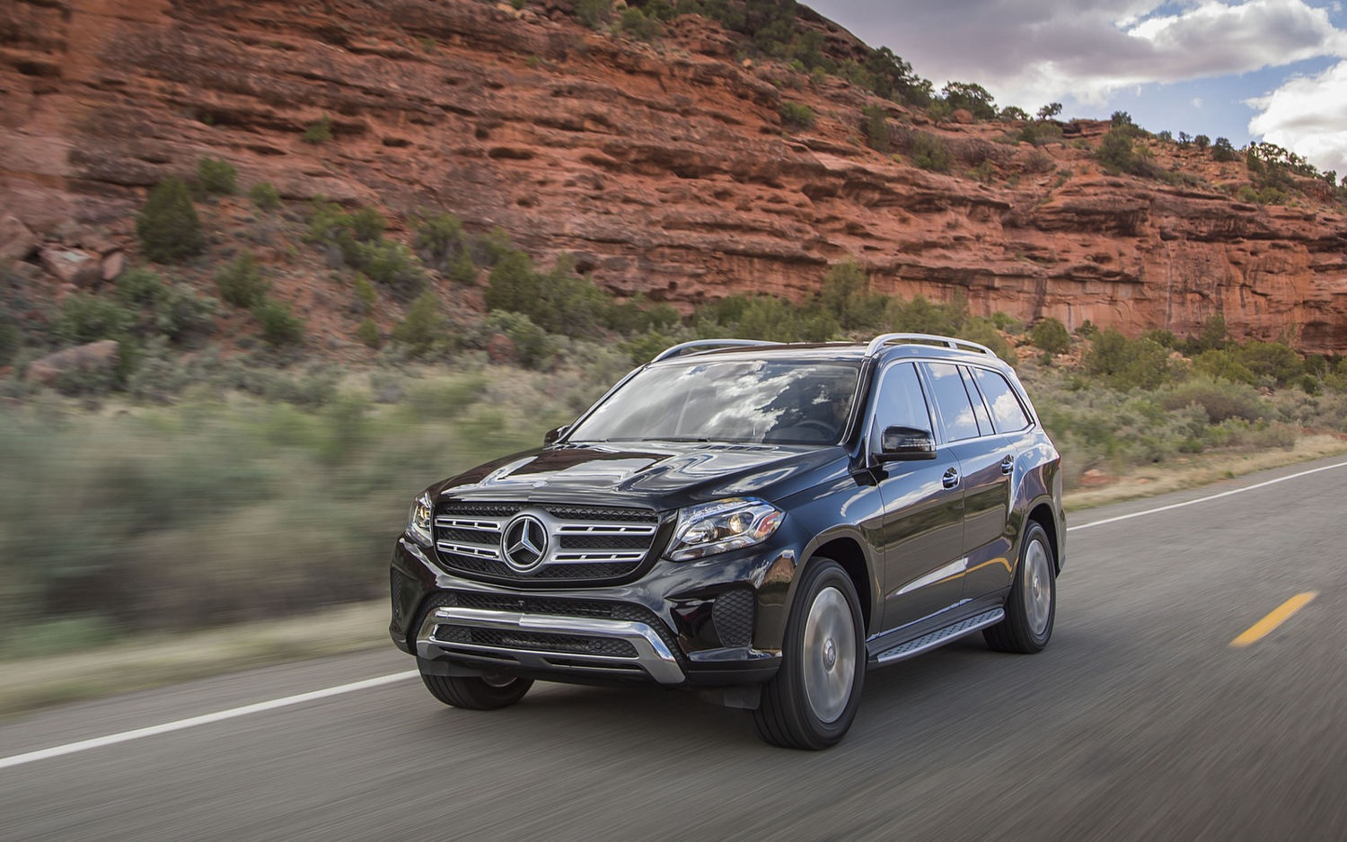 Toyota vs mercedes Toyota vs mercedes